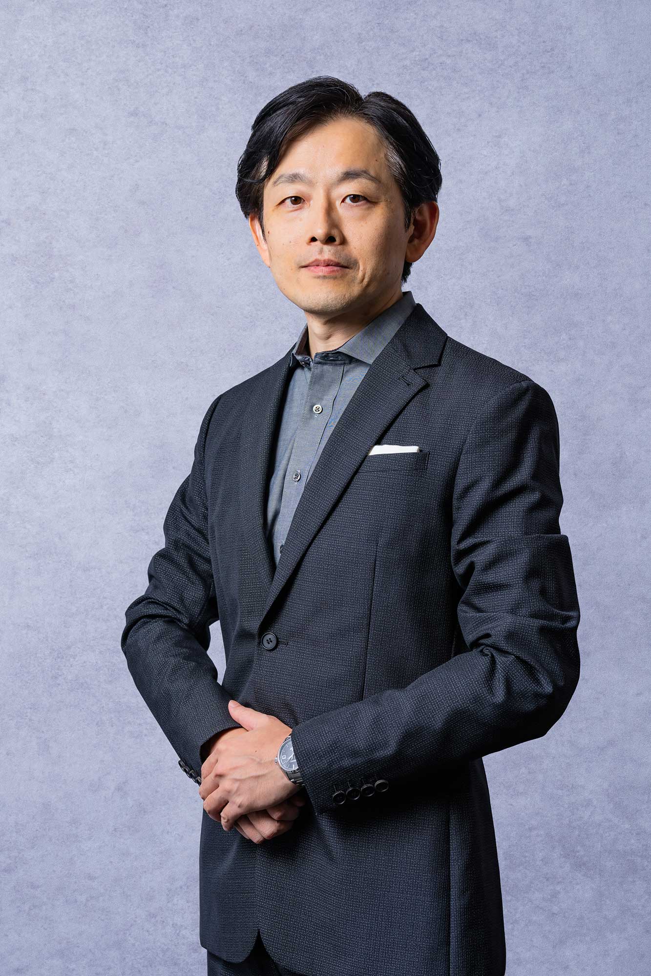 Junichi Kamata Full portrait